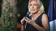 Marine Le Pen 2027 seçimleri için adaylık düğmesine bastı
