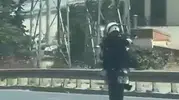 Esenyurt trafiğinde herkesi hiçe sayan motosiklet şovu