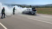 Osmaniye’de trafikte seyreden otomobil aniden alev aldı