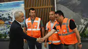 Bakan Uraloğlu Bolu Dağı’nda çalışanlarla bir araya geldi