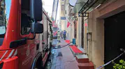 İstiklal Caddesi'ndeki restorandan dumanlar yükseliyor