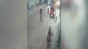 Adana'da motosikletli saldırgan dehşeti