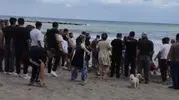 Samsun’da uyarıları dinlemeyen üç kişi dalgalara kapıldı