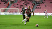 Samsunspor savunmanın kilit ismi Rick Van Drongelen ile yollarını ayırdı