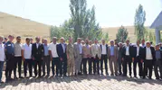 Ağrı'da aileler arasındaki küslük yemek masasında bitti