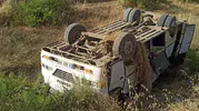 Amasya yolunda tarım işçilerini taşıyan minibüs tarlaya uçtu