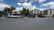 Eskişehir’de iki araç çarpıştı 8 kişi hastaneye kaldırıldı