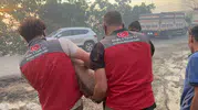 Seydikemer alevlere teslim olurken hayvanlar bölgeden çıkarılıyor