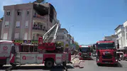 Antalya’da bir evde çıkan yangın mahalleliyi sokağa döktü
