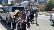 Hatay'da kaza yapan ambulanstaki hastaya battaniyeli koruma