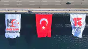 1915 Çanakkale Köprüsü dev Türk bayrağıyla selamlandı