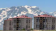 Yüksekova'da aynı anda iki mevsim yaşanıyor