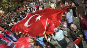 Edremit sokakları 15 Temmuz için meydanlara indi