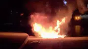Kağıthane'de gece yarısı otomobil yangını
