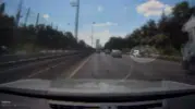 Üsküdar’da emniyet şeridi kazası kamerada