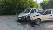 Seydişehir’de araçlar çarpıştı Dört kişi hastanelik oldu