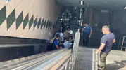Gayrettepe Metro İstasyonu’nda raylara düşen genç kurtarıldı