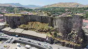 Bitlis Kalesi’nde saklı tarih gün ışığına çıktı