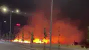 Kayapınar’da arazi yangını geceyi aydınlattı