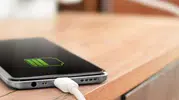 Telefonunuzun şarjı bir türlü dolmuyor mu: İşte yavaşlığın 5 gizli sorumlusu