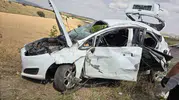 Ankara Elmadağ yolunda otomobil uçuruma yuvarlandı