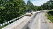 İznik’in kırsal yollarında asfalt mesaisi başladı