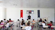 Aydınlı çocuklar tatilde İngilizceyi oyunla öğreniyor