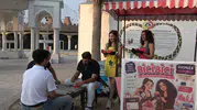 Öğrenciler Erasmus hayalleri için sokakta bici bici satıyor