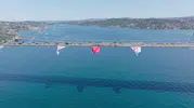 15 Temmuz anması için dev bayrak köprüye asıldı