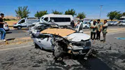 Şanlıurfa'da feci kaza Otomobil TIR'ın altına girdi
