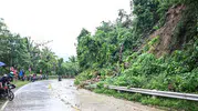 Filipinler Bavi Tayfunu ile sarsıldı