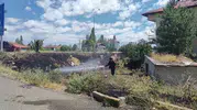Sivas’ta fırtınanın kopardığı hatlar mahallede yangın çıkardı