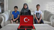 Kars’ta yedi yıl arayla aynı noktada bayrak nöbeti