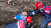 Trabzon'da altyapı çalışması sırasında toprak kaydı