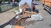 Marmaris sokakları evsel atıklarla doldu
