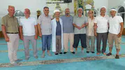 Burhaniye'de umreye giden belediye çalışanından mahalleliye veda çorbası