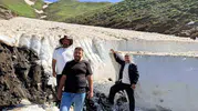 Van'da 3 bin 300 rakımlı yayla yolu süt sağımı için açılıyor