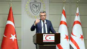 Tufan Erhürman etkinlikte rahatsızlanarak hastaneye kaldırıldı
