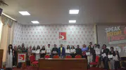 Bilecikli öğrenciler İngilizce yeteneklerini sahnede sergiledi