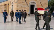 ABD'nin en üst düzey komutanı Ankara'da Anıtkabir'e gitti