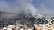 Kahramanmaraş’ta plastik deposunda korkutan yangın