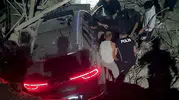 Hatay'da inşaat halindeki köprüden düşen araçta iki kişi yaralandı