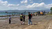 İznik Gölü çekildi, eski iskeleler futbol sahasına dönüştü