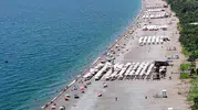 Antalya kavurucu sıcakla tanıştı sahillere hücum etti