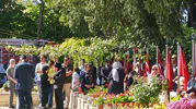 Bakan Çiftçi 15 Temmuz şehitlerini kabirleri başında andı