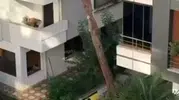 Maltepe'de şiddet anına komşulardan taşlı tepki
