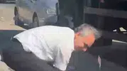 İzmir trafiğinde para yağmuru yaşandı