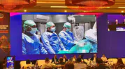 İzmirli doktor dünya sahnesinde kalp ameliyatı yaptı
