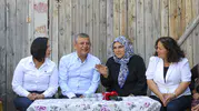 Özgür Özel'den seçim vaadi Ev hanımlarına sigorta ve maaş güvencesi