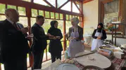 Bakan Göktaş mutfağa girdi Erzincanlı kadınlarla gözleme yaptı